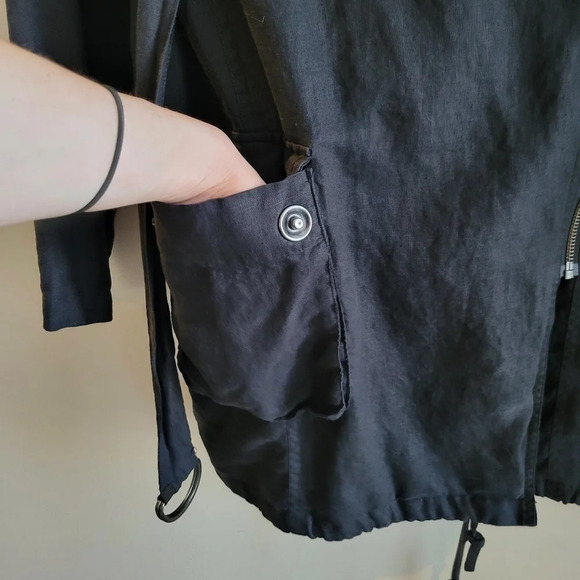 Aritzia Community Lightweight Jacket  With Organic Linen - Picture 9 of 16
